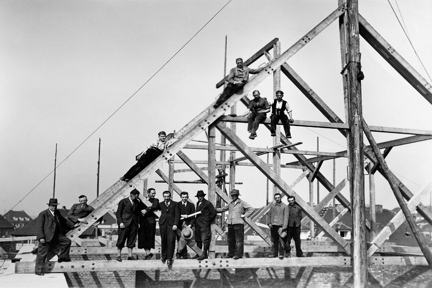 SPECIALISTS IN TIMBER-WORK | PIONEER ERICH EISFELD (Image: Eisfeld Ingenieure AG)